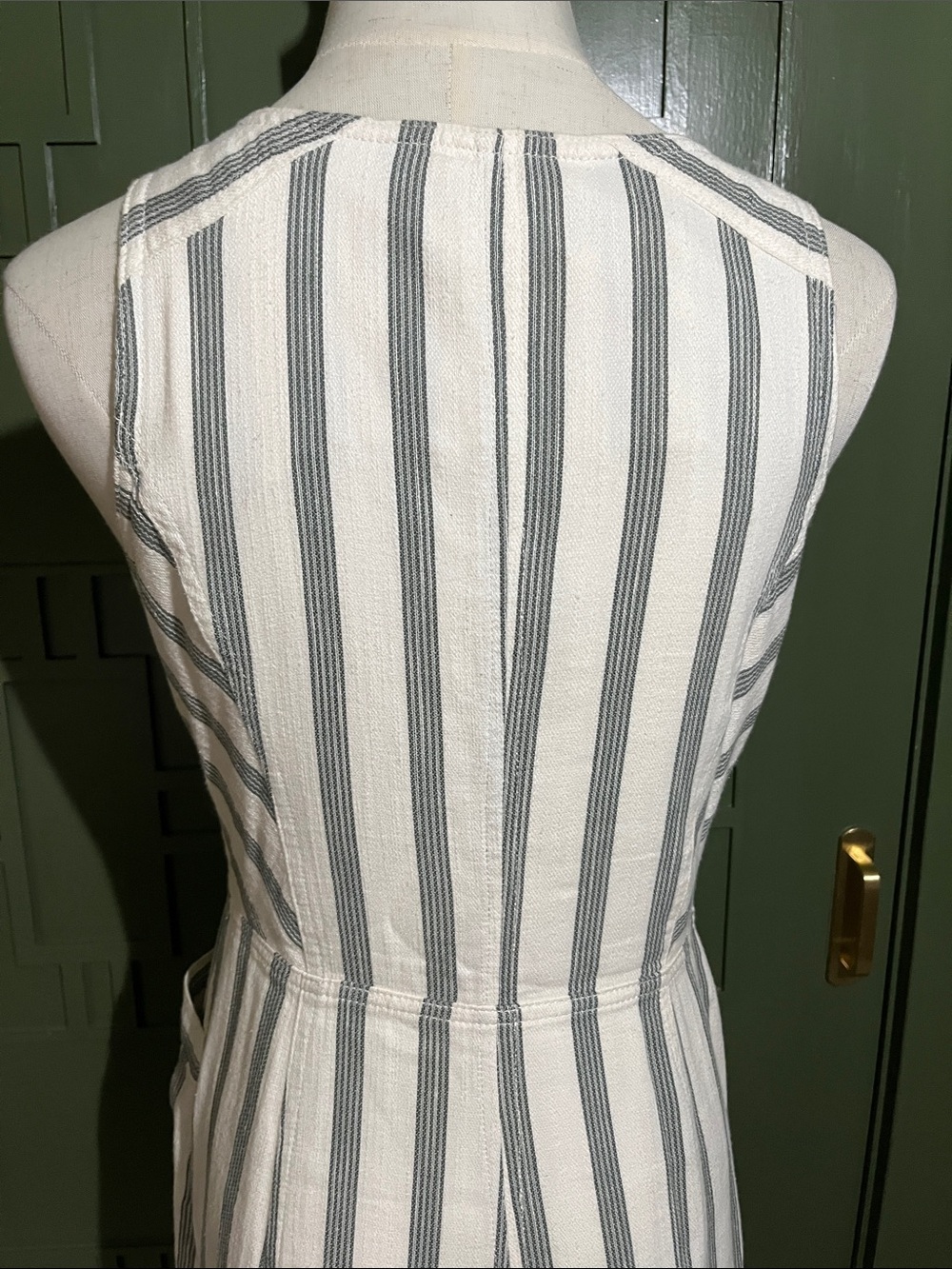 Maeve Vertical Stripe Button-Front Midi Dress in White and Gray Size 4 - Picture 8 of 11